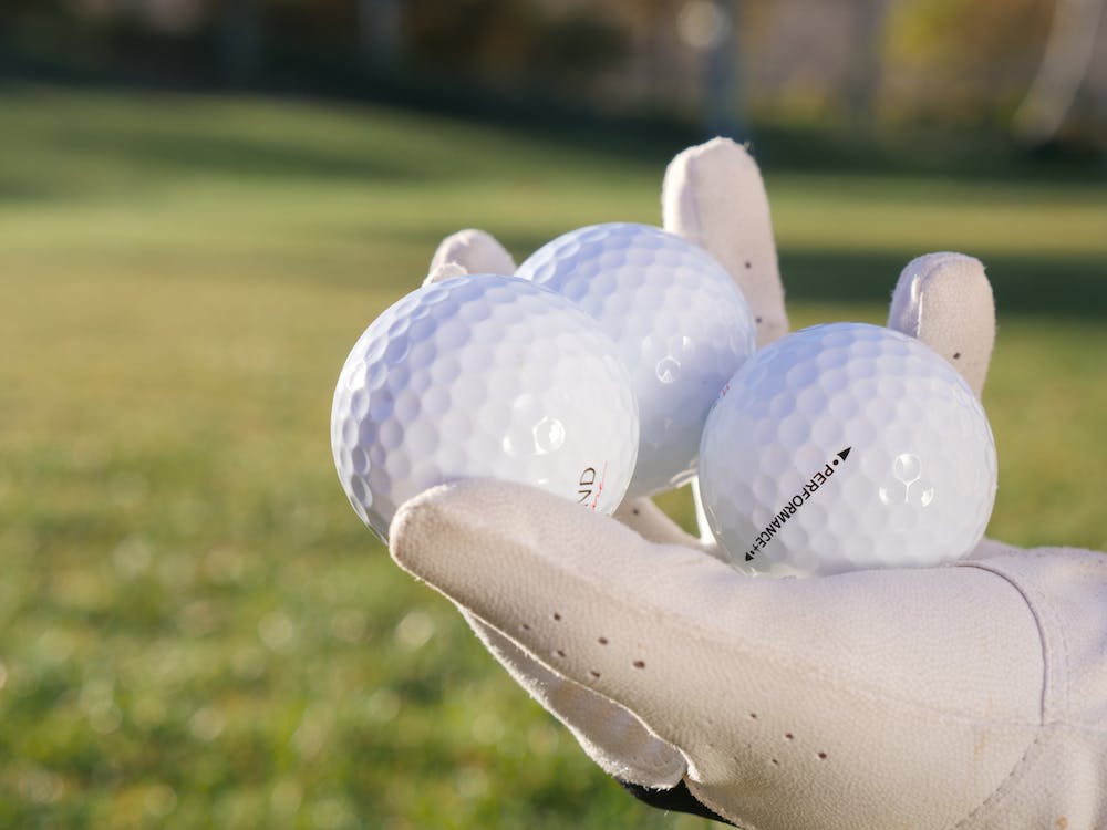 soft golf balls vs hard golf balls soft ball vs hard ball in golf soft vs hard compression golf balls